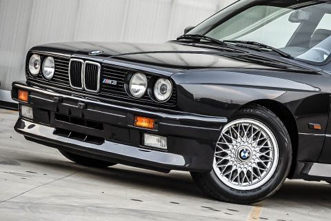 Japan-Spec E30s Popular in Overseas, Sold at Surprising Prices