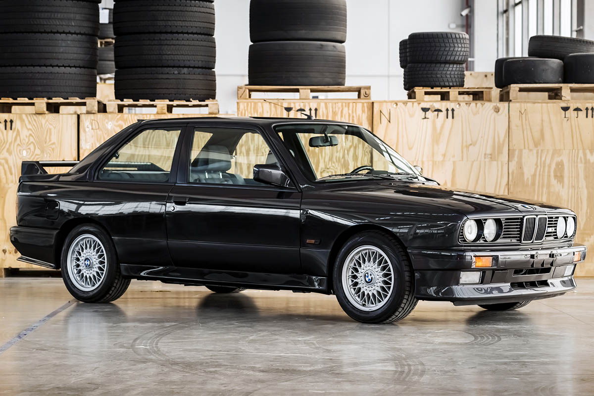 Not the Sport Evolution, nor with a dog-leg pattern, this M3 was estimated over $100,000（C）2021 Courtesy of RM Sotheby's