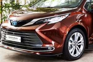Toyota Sienna Hybrid launched in Korea