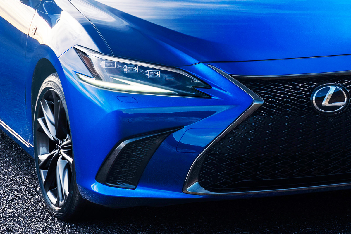 The new Lexus ES F SPORT