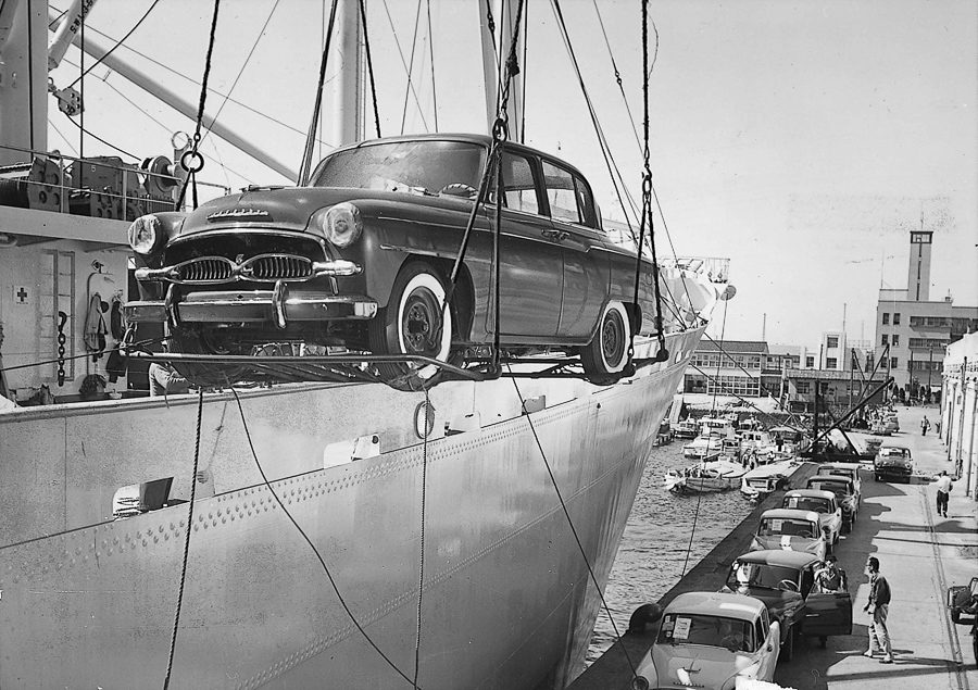 An US-spec Crown being loaded on a ship, 1958