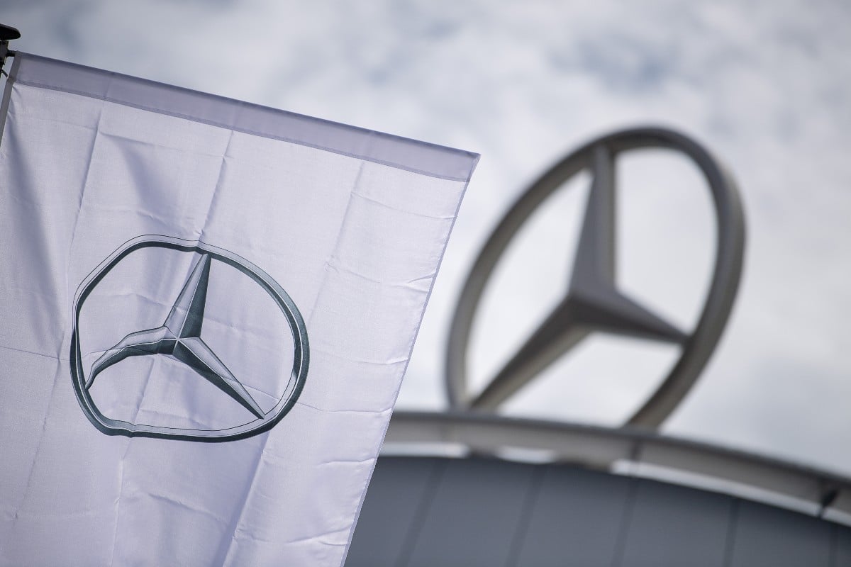 Mercedes-Benz returns as the most valuable luxury car