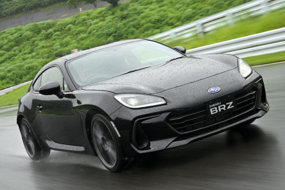 スバル新型「BRZ」登場！ MT車に新設定の「SPORTモード」がスゴい