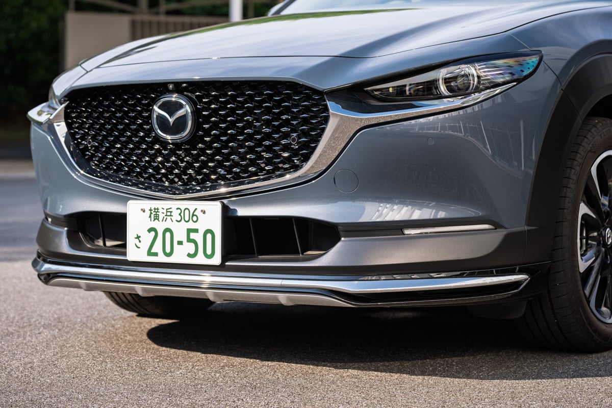 なぜマツダCX-30のサイズ感はこれほど「ちょうどいい」のか？ デザイン・室内空間・取り回しの良さ…その絶妙なバランスがもたらす唯一無二の魅力に迫る