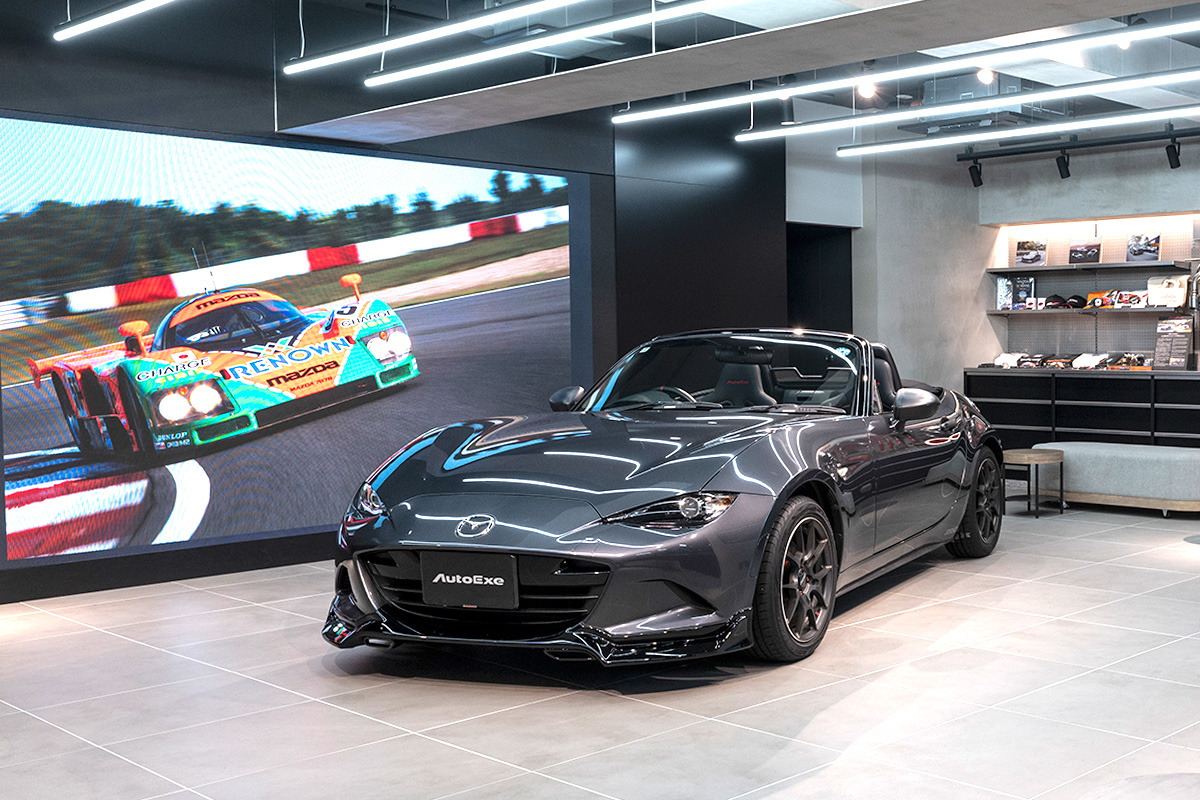 新たなマツダの聖地「MAZDA HERITAGE SPACE FUKAGAWA」オープン！ ファンなら1度は訪れたいモータースポーツのブランド体験拠点に早速行ってみた