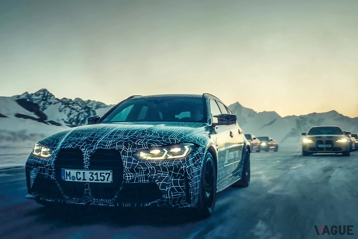 動画「ICONIC PACK」でチラ見せされたM3ツーリング。背景にはM4やM3セダンが並び、雪道での刺激的なドライビングを見せる（C）YouTube（BMW M）