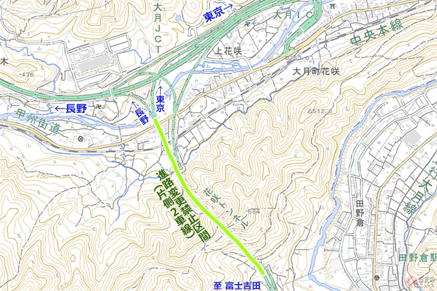 高速の分岐 間違えたらどうする 進路変更したくてもできない長すぎる黄色線は何のため くるまのニュース