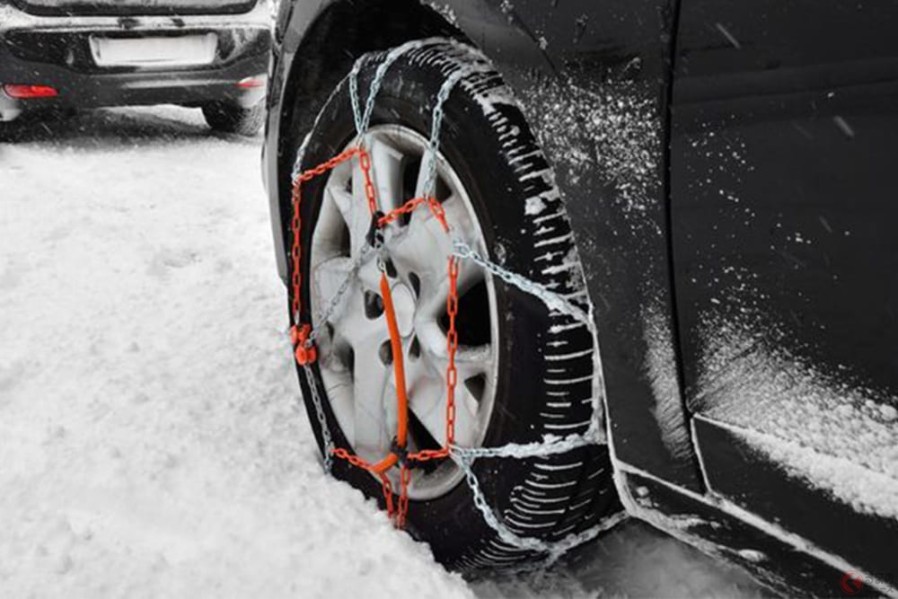 積雪前に対策を 車内にあると便利な タイヤチェーン の活用法とは くるまのニュース