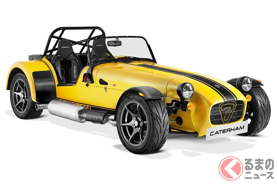 公道を走るフォーミュラーカーといわれるケータハム「セブン」