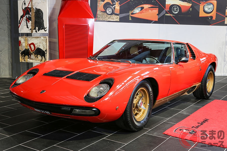 フェルッチオ・ランボルギーニがプライベートで所有していたミウラP400SV。まつ毛があるが、リアフェンダーの膨らみは紛れもなくP400SVのもの