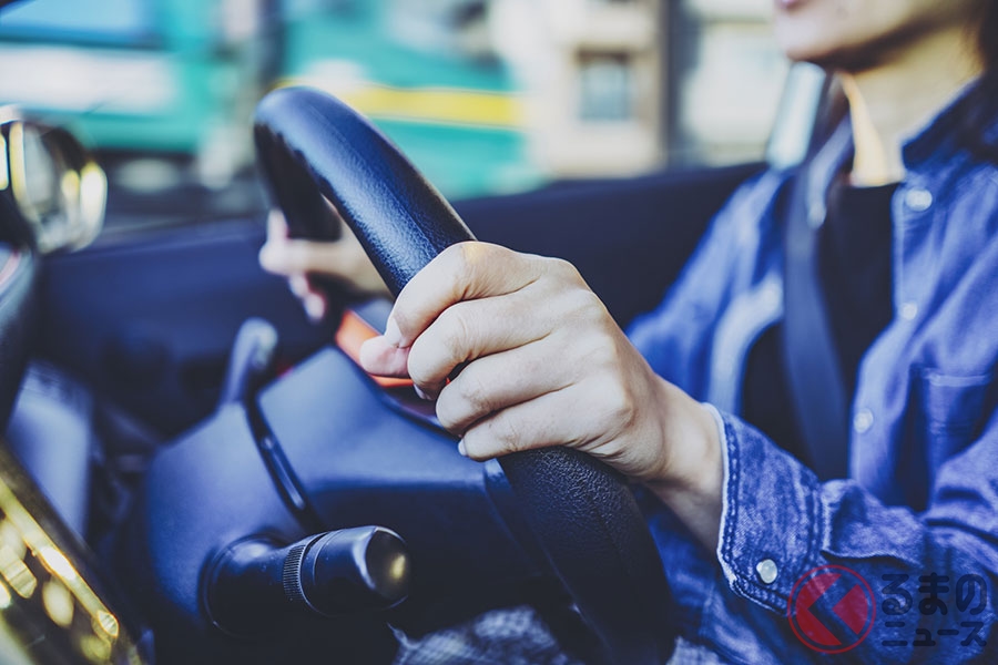運転中に地震が発生したときは落ち着いて行動する