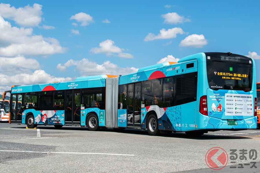 兵庫県の神姫バスが運行する連節バス