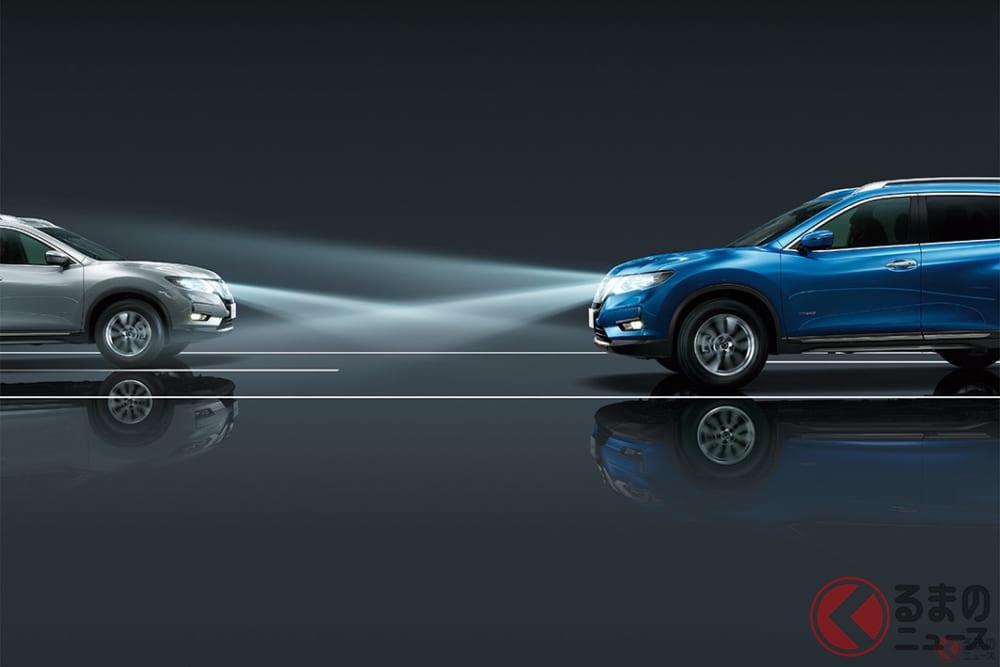 対向車とのすれ違い時はロービーム使用で迷惑の掛からない運転を(画像はイメージ)