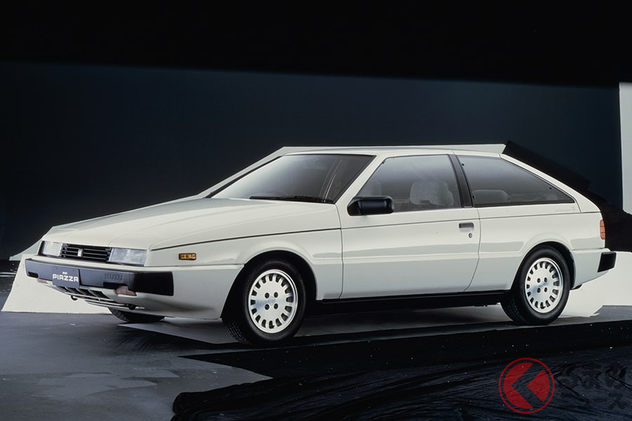 巨匠ジウジアーロによるデザインの「ピアッツァ」