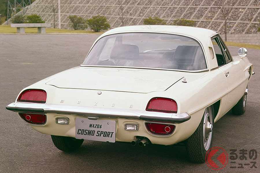 スタイルもテールランプのデザインも個性の塊な「コスモスポーツ」
