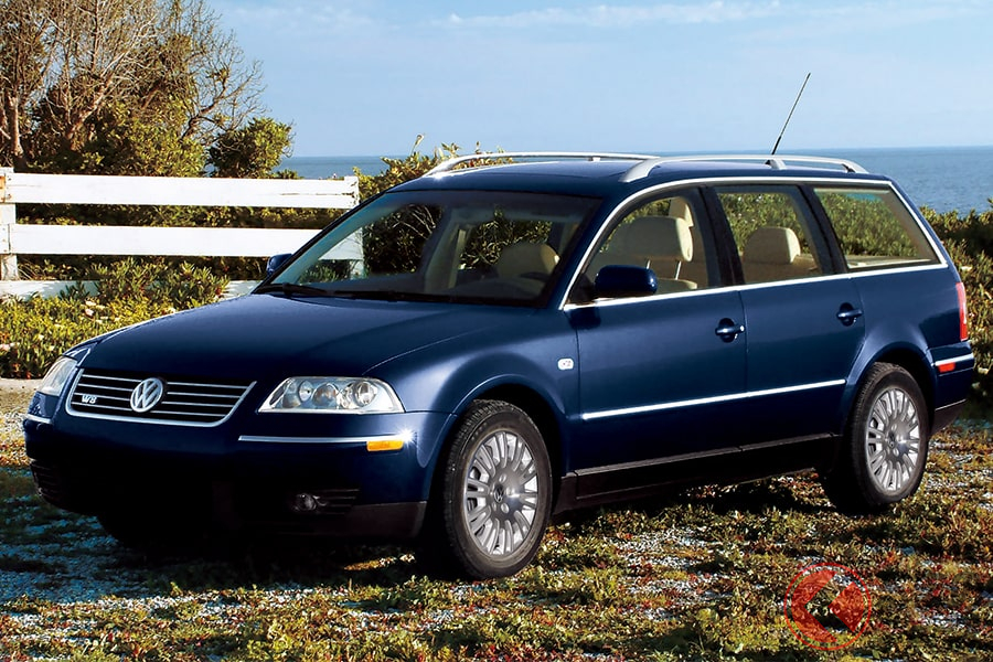 唯一無二のW型8気筒エンジンを搭載する「パサート W8 4モーション」