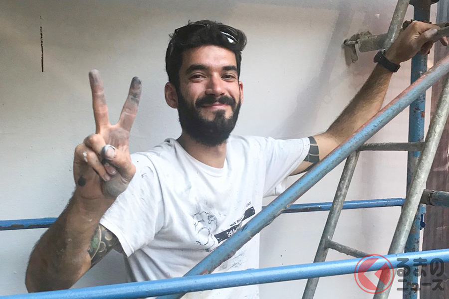 仕事を終え、降りてきてくれたアーティスト