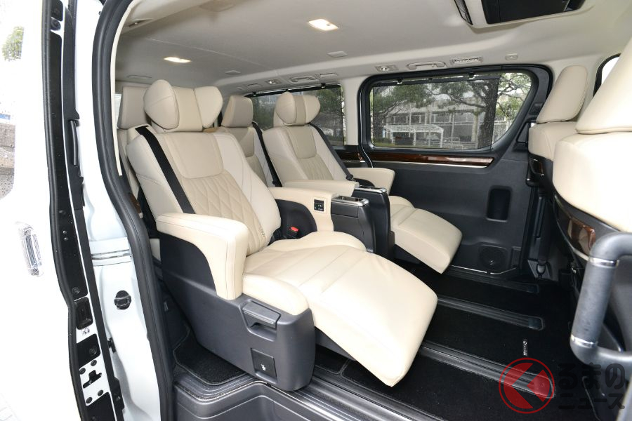 国内線のプレミアムシート並の快適なシート(6人乗りの2列目シート)