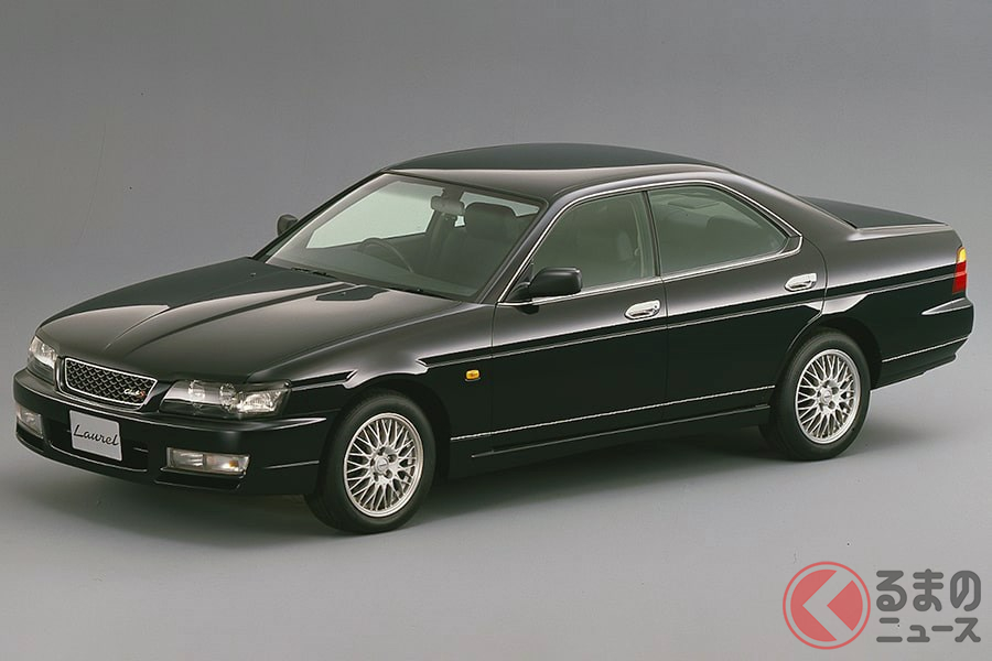 280馬力を誇る直6ターボエンジンを搭載した「ローレル」