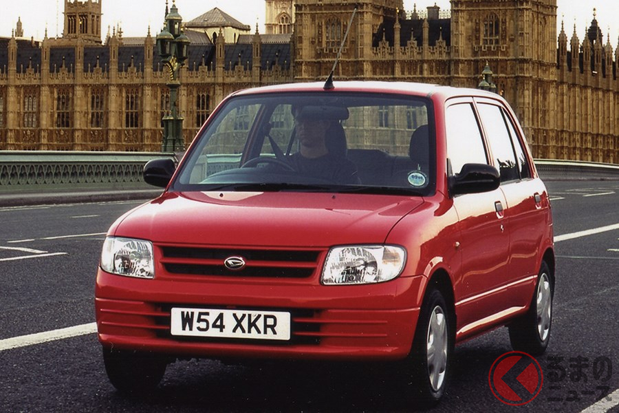 「ミニ」の故郷であるイギリスを走る「クオーレ」