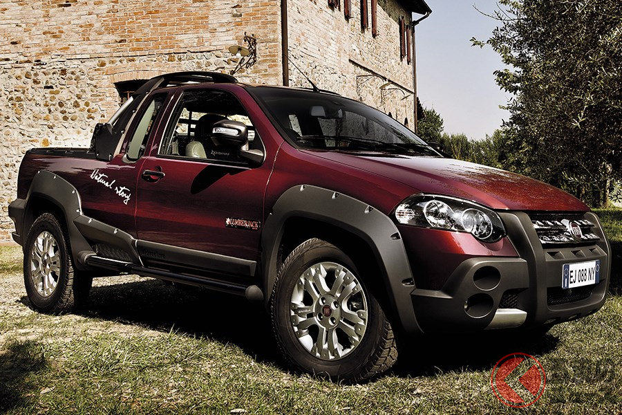 スタイリッシュなSUVタイプのピックアップトラック「ストラーダ アドベンチャー」