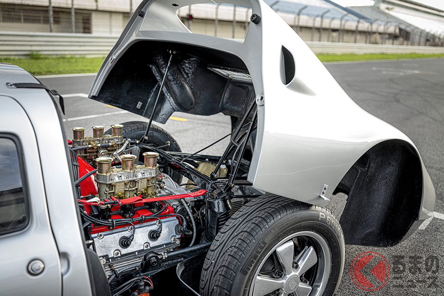 904/6には、1991ccの水平対向6気筒エンジンが搭載された