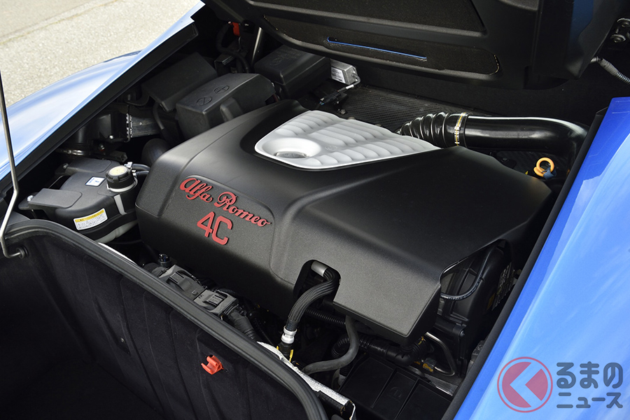 直列4気筒のエンジンは、240馬力&350Nmを発揮する