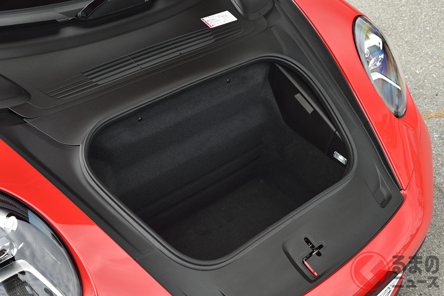 ポルシェ「911カレラS」のラゲッジスペース