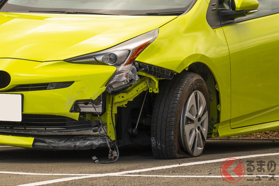 高齢ドライバーによる重大な事故が報道されることが増えている(イメージ)