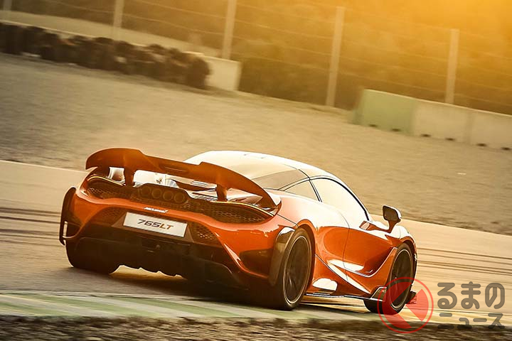 マクラーレン「765LT」。乾燥重量はわずか1229kg