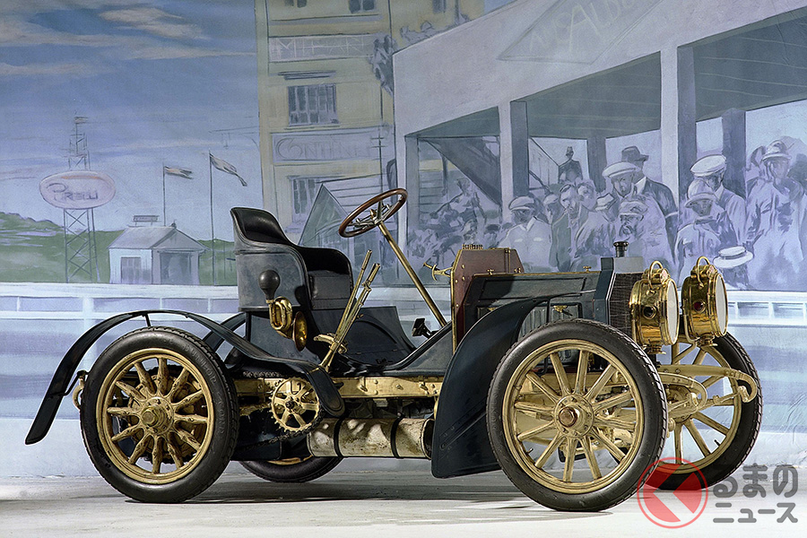 もっとも古いメルセデスである「メルセデス40ps」。1902年製