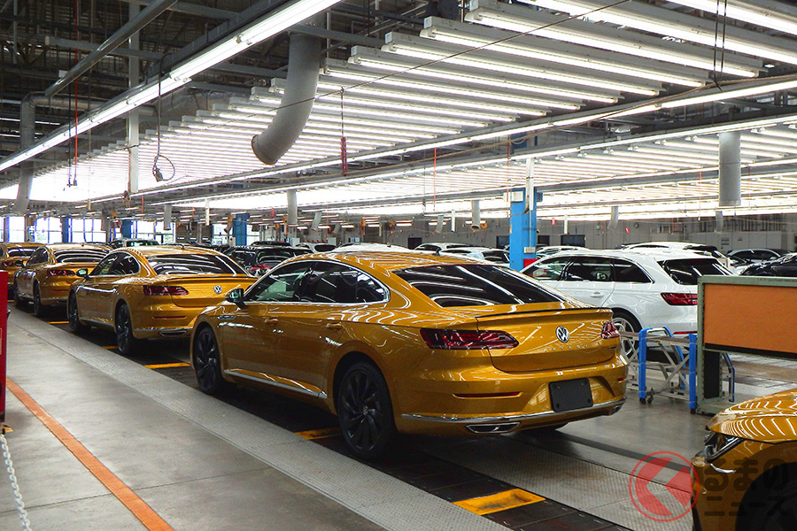 VGJ豊橋インポートセンター内にあるテクニカルサービスセンターの様子。ここで型式完成検査、納車前整備を受けてから全国のディーラーに運ばれる