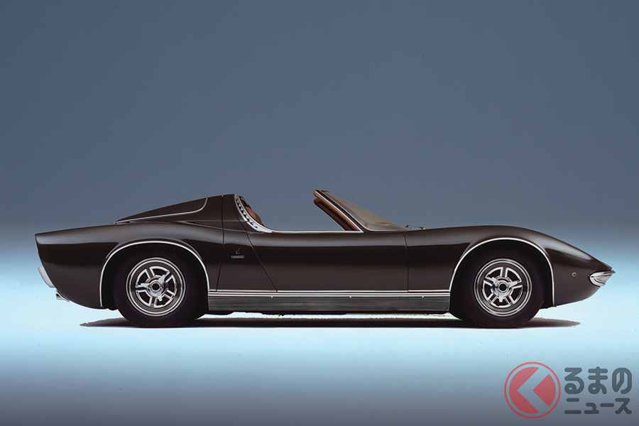 ILZROのプロモーション活動用にカスタムされたミウラ・ロードスター・コンセプトは、「Zn75」という車名を掲げる