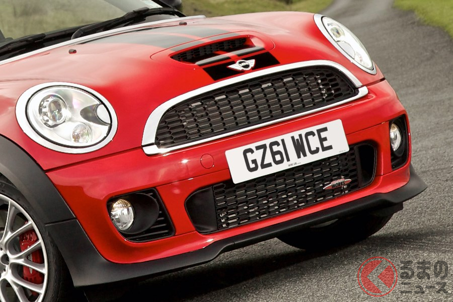 ちょっと無理矢理感があるデザインは個性的といえる!?