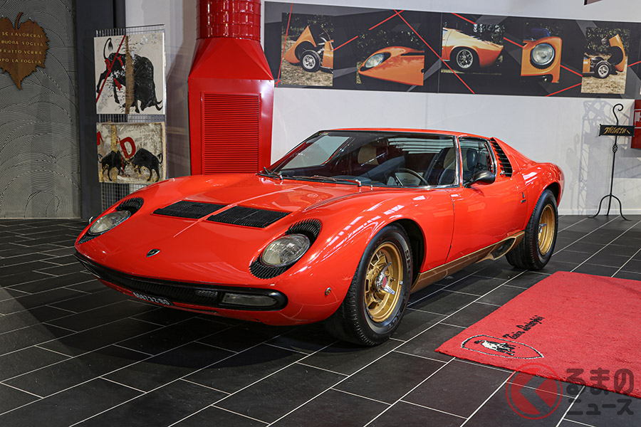 フェルッチオ・ランボルギーニの愛車であったミウラはP400SVだが、フェルッチオは特別にまつ毛ありにモディファイしている