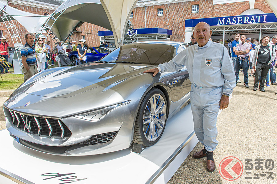 マセラティ250Fをはじめ、マセラティのレーシングカーで数々の勝利を収めたスターリング・モスは、現役引退後もマセラティのイベントなどでレジェンドとして姿を見せることが多かった