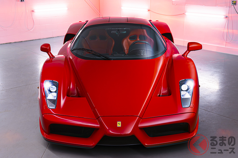 最後の自然吸気V型12気筒エンジンを搭載したスペチアーレ、フェラーリ「エンツォ」