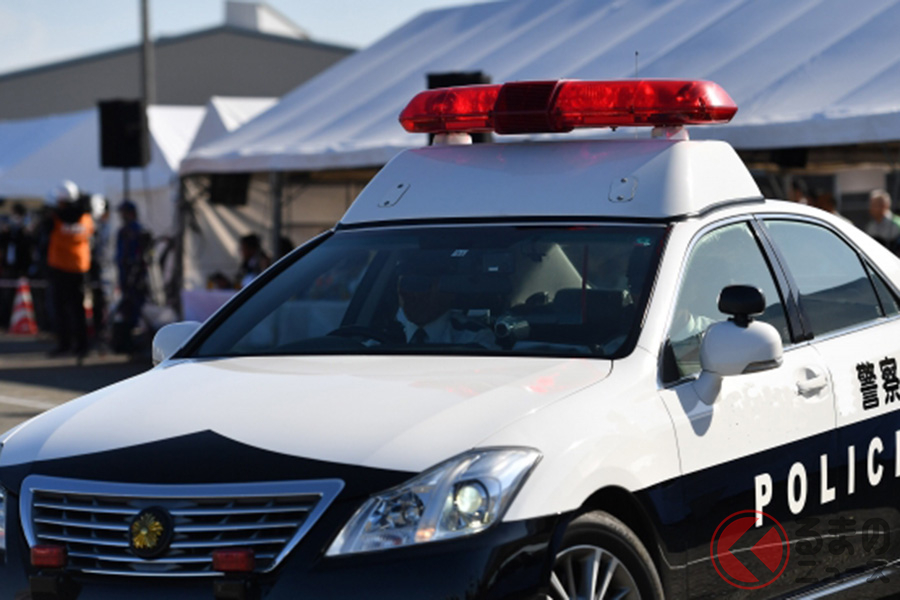 通報で駆け付けた緊急車両のイメージ