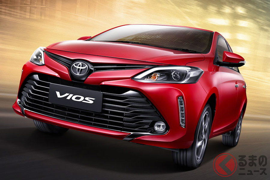 小さなカムリのようなデザインともいえる「ヴィオス」(2019年モデル)