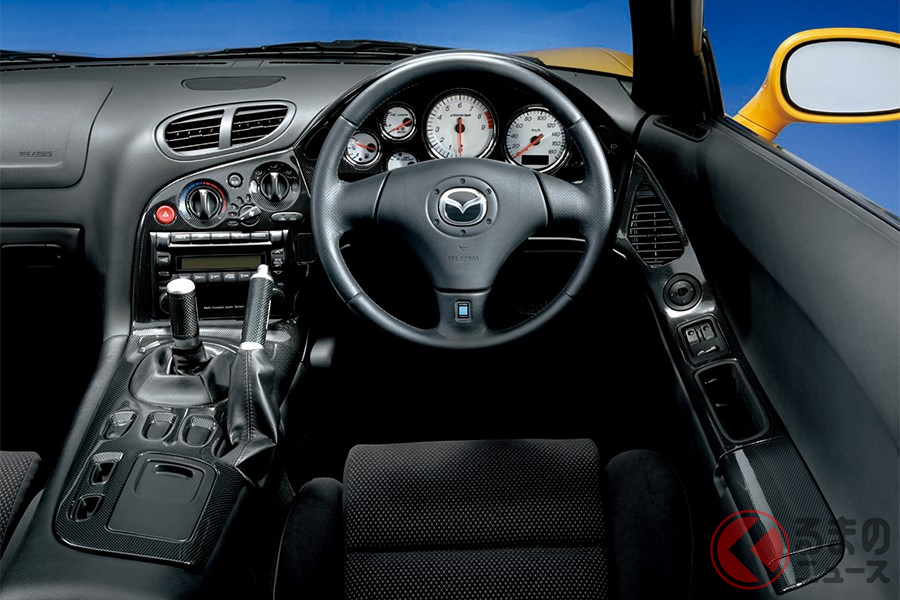マツダ「RX-7 タイプR バサーストR」のコクピット (3代目 後期)