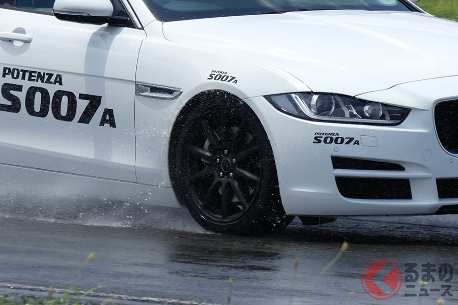ブリヂストンのプレミアムスポーツタイヤ「ポテンザS007A」