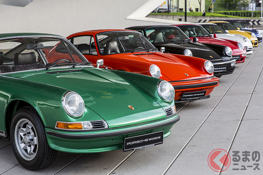 ツッフェンハウゼンのポルシェミュージアムには歴代911モデルやレースマシンなど常時80台以上が展示されている