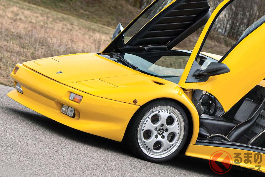 カウンタックから一気に20年もの進化を果たしたディアブロ(C)2020 Courtesy of RM Sotheby's
