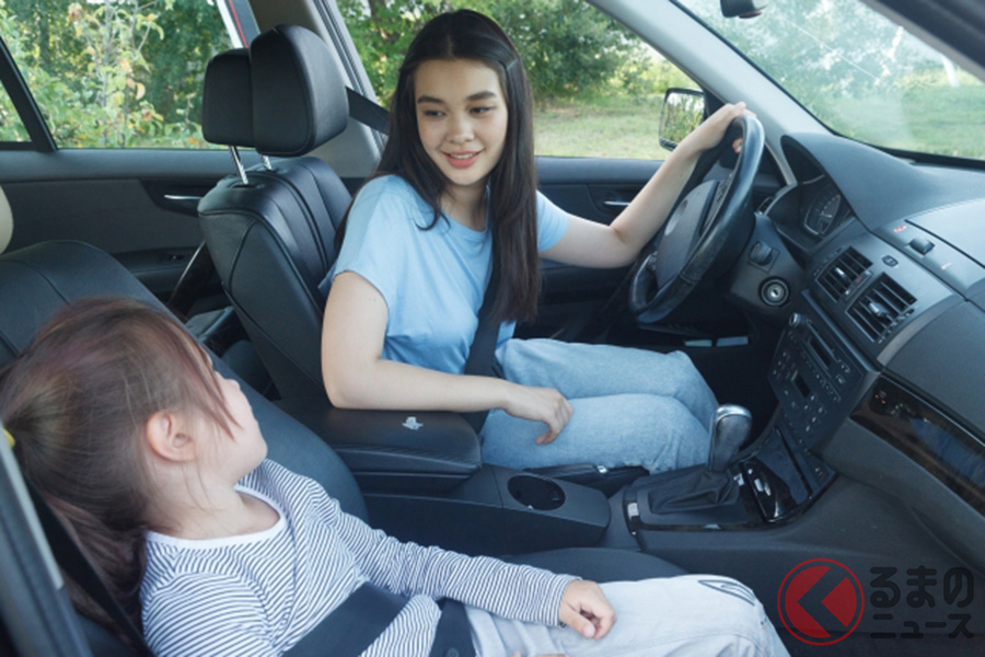 クルマでの移動のイメージ