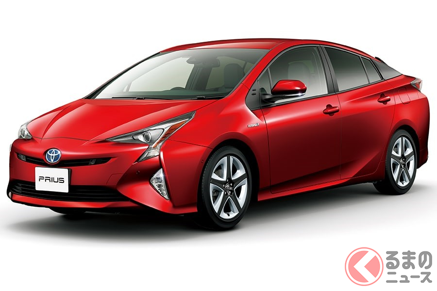 現行モデルは前期型のデザインが不評だった「プリウス」