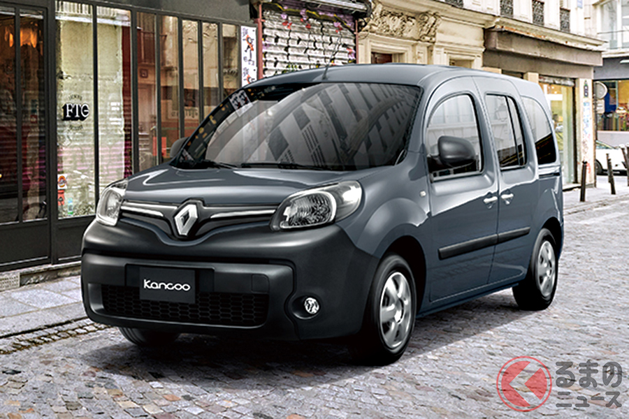 200台の限定車「カングー クルール」。今回の専用ボディカラーはグリ アーバン(グレー)