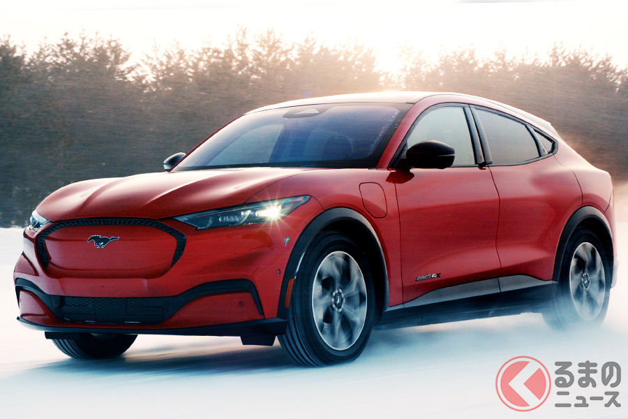 マスタング・マッハE。四輪駆動モデルも設定される
