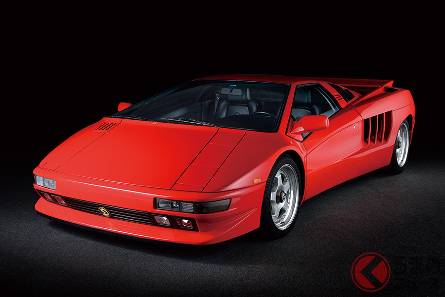 カウンタックの後継モデル、ディアブロ用に用意していた案が、クライスラーによって却下されたために、チゼータに採用された