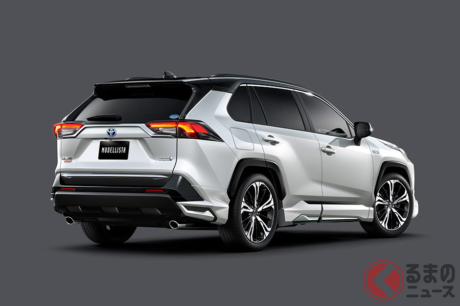 爆売れが止まらない!? トヨタ「RAV4」はなぜ人気? 値引きも狙える販売
