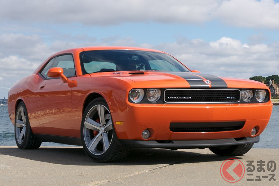 半目に見えるヘッドライトがワル顔を演出する「チャレンジャー」